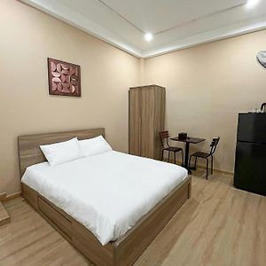 Standard Zimmer mit Kingsize-Bett